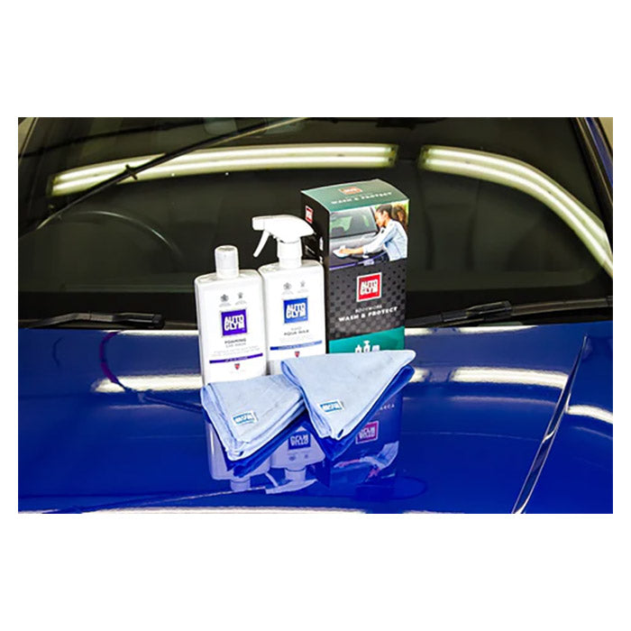 Autoglym Bodywork Wash & Protect gavesæt med skumvask og vådvoks på bilhjelmen