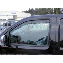 3395d - Climair dark Nissan Navara