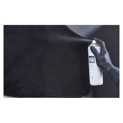 Autoglym Black Dye Tekstilspray sort 450ml sprøjtes på bilsæde
