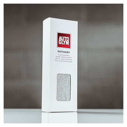Autoglym Instadry mikrofiberklud i emballage til stribefri bilpleje