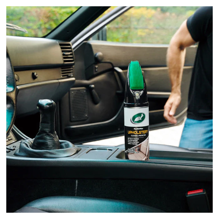 Turtle Wax Power Out Textile Clean & Protect i bilinteriør