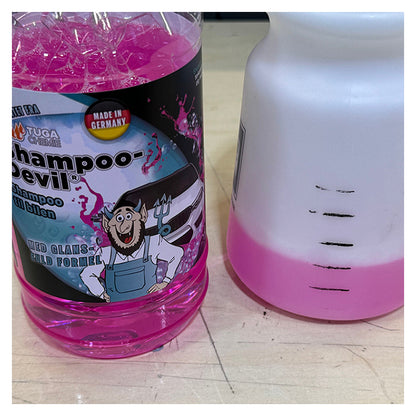 Tuga Shampoo-Devil autoshampoo og foam beholder med lyserød væske
